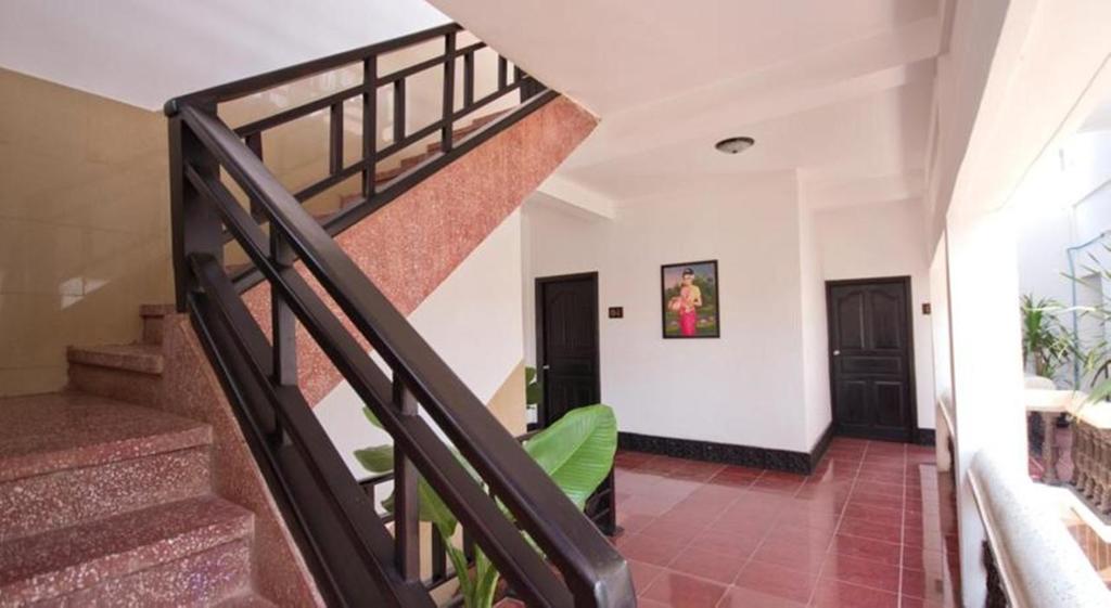 The Moon Villa Siem Reap Buitenkant foto